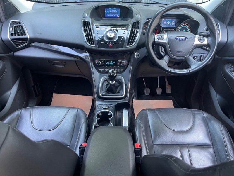 FORD KUGA