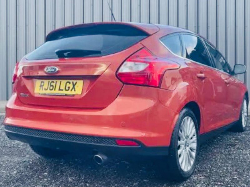 FORD FOCUS