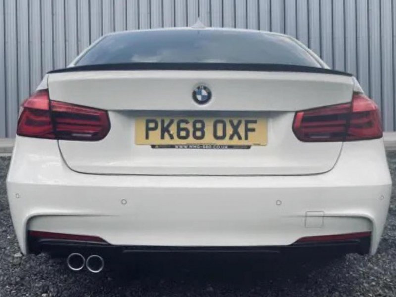 BMW 3 SERIES