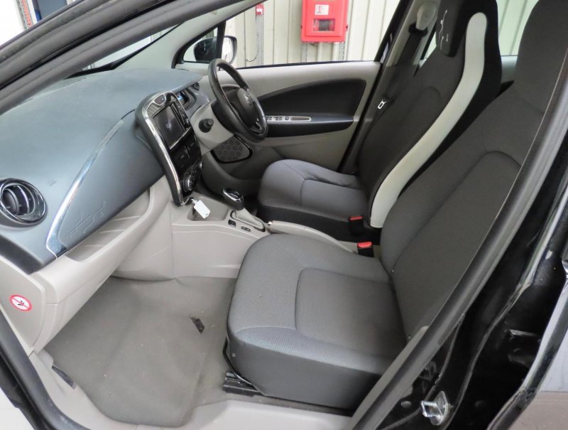 RENAULT ZOE